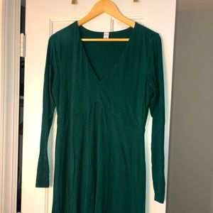 Comfy green long sleeve dress